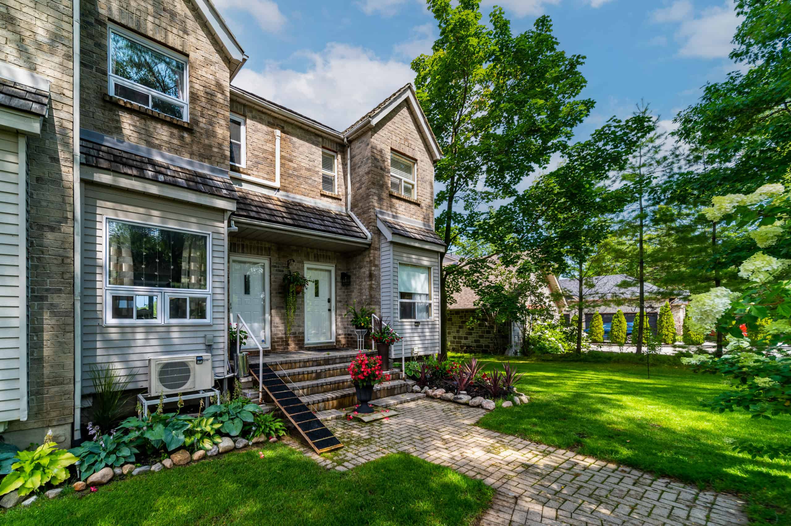 WATERFRONT TOWNHOME FOUND IN WASAGA BEACH! Peggy Hill Team REMAX