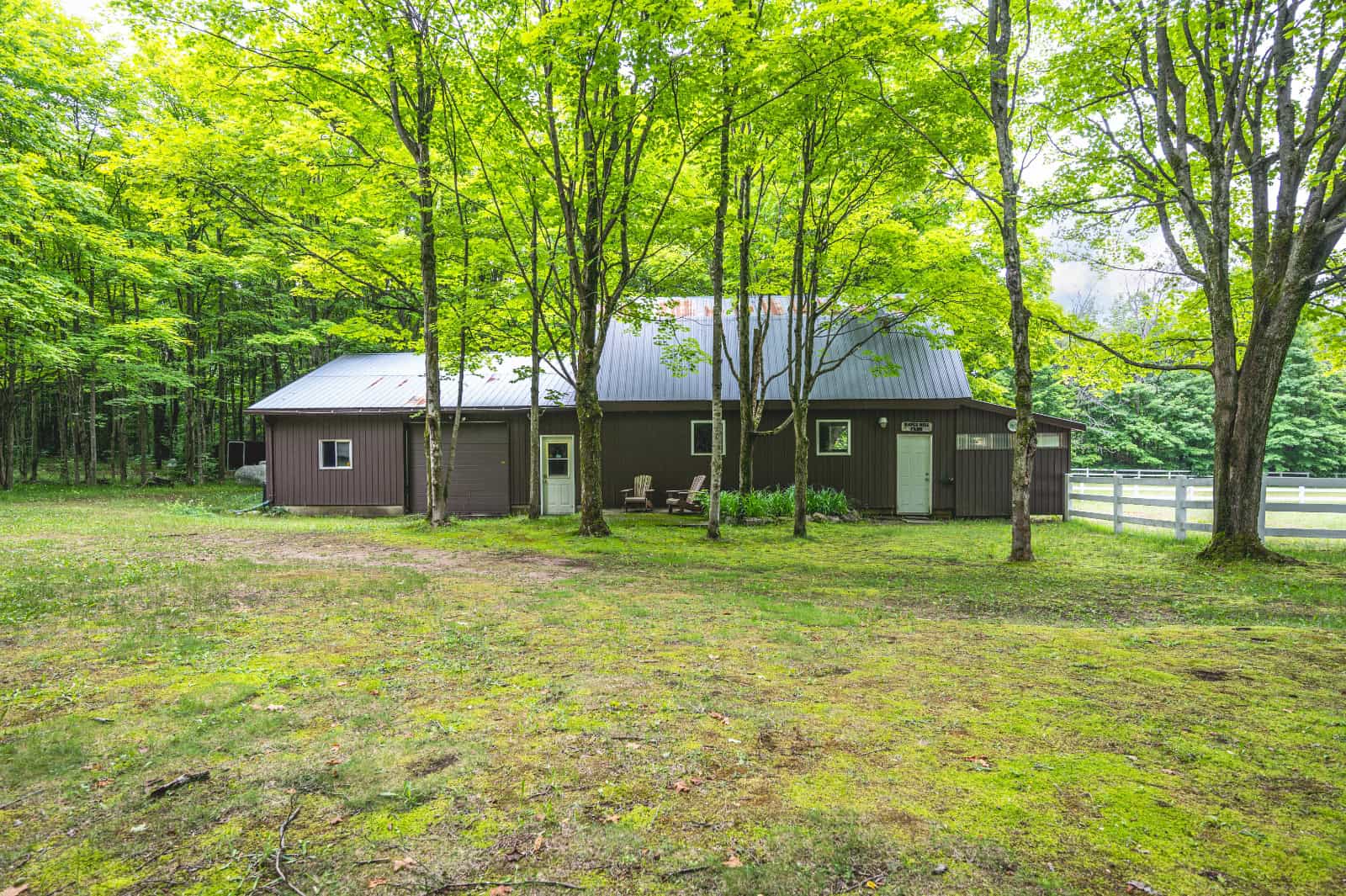 For Sale 1304 Bass Lake Side Road W, OroMedonte, ON (S9031413