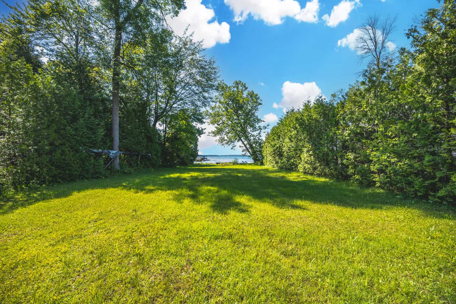 For Sale 3488 Grayshott Drive, Lake Couchiching , ON (S8462368) Peggy Hill Team REMAX