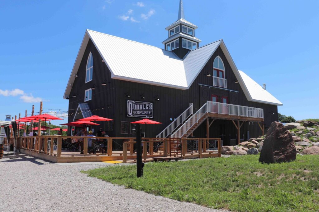 Quayle's Brewery in Coldwater Exterior Photo 
