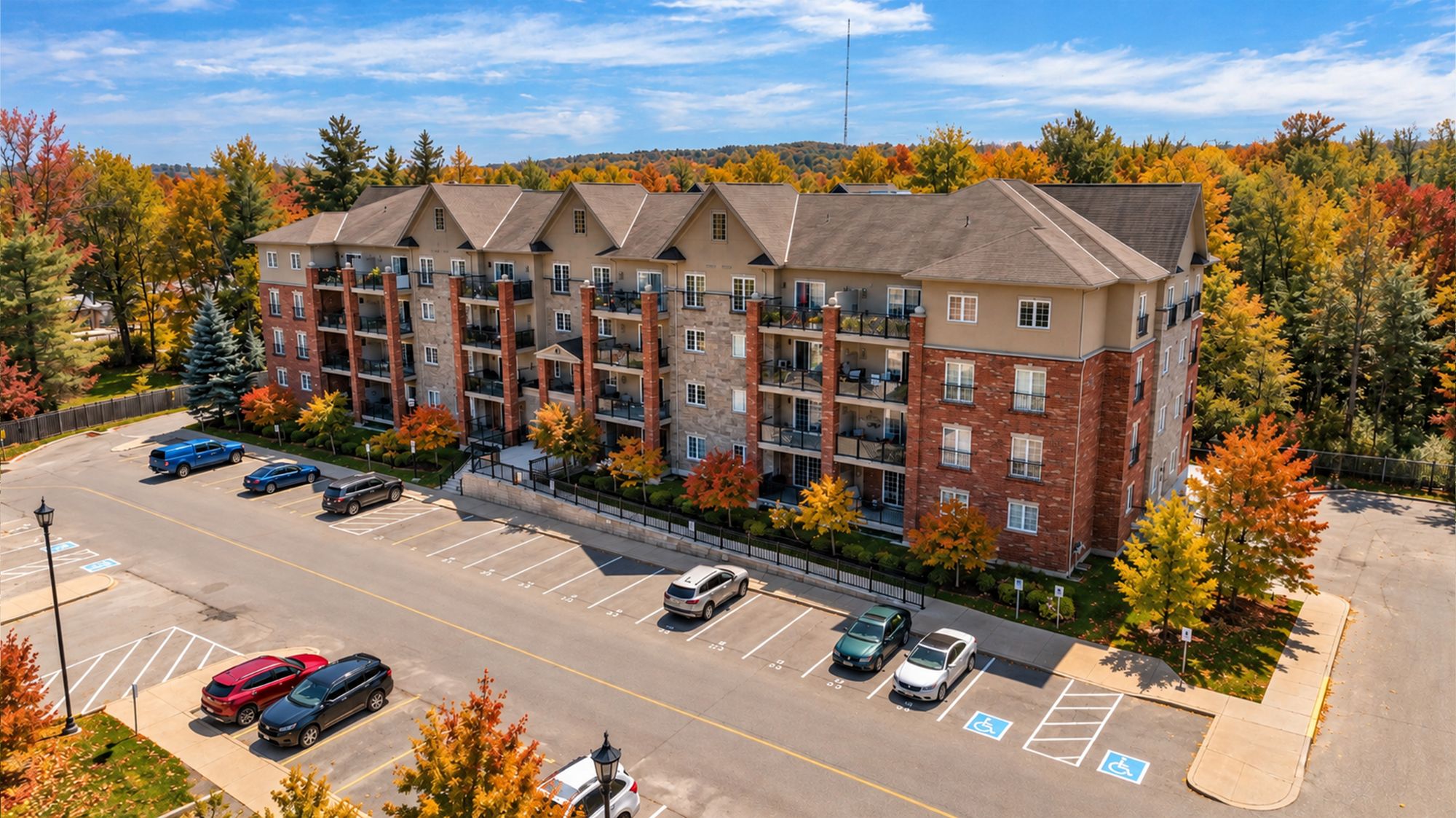 43 Ferndale Drive South #302, Barrie, ON