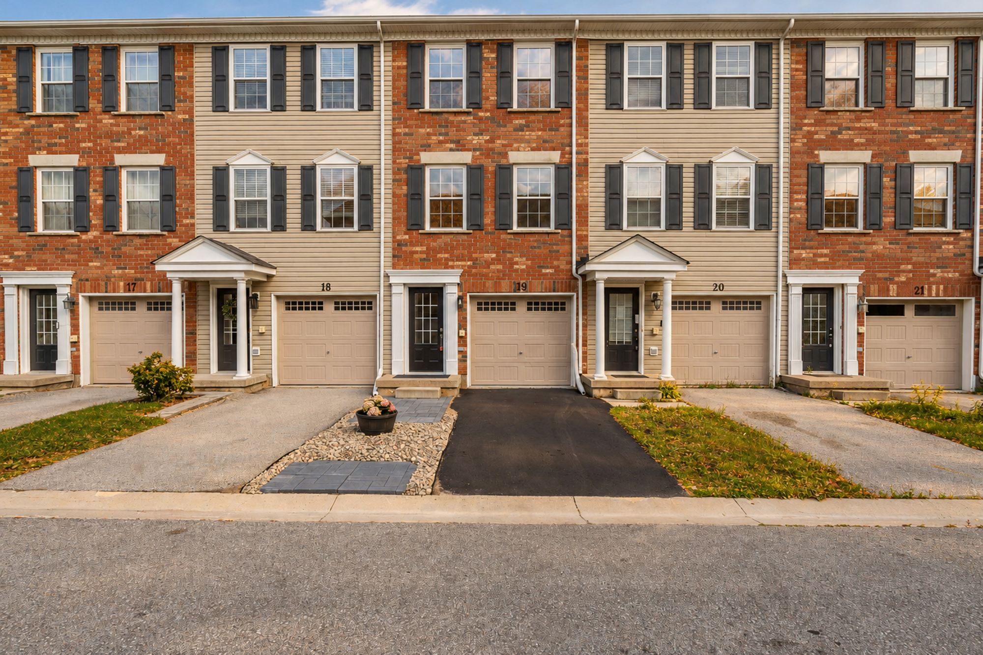 91 Coughlin Road #19, Barrie, ON