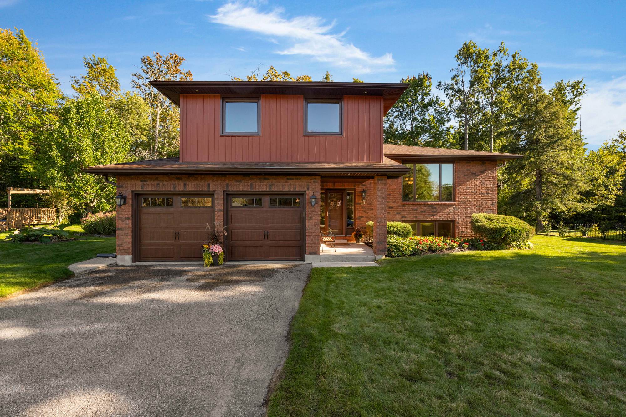 17 Holloway Lane, Midhurst, ON