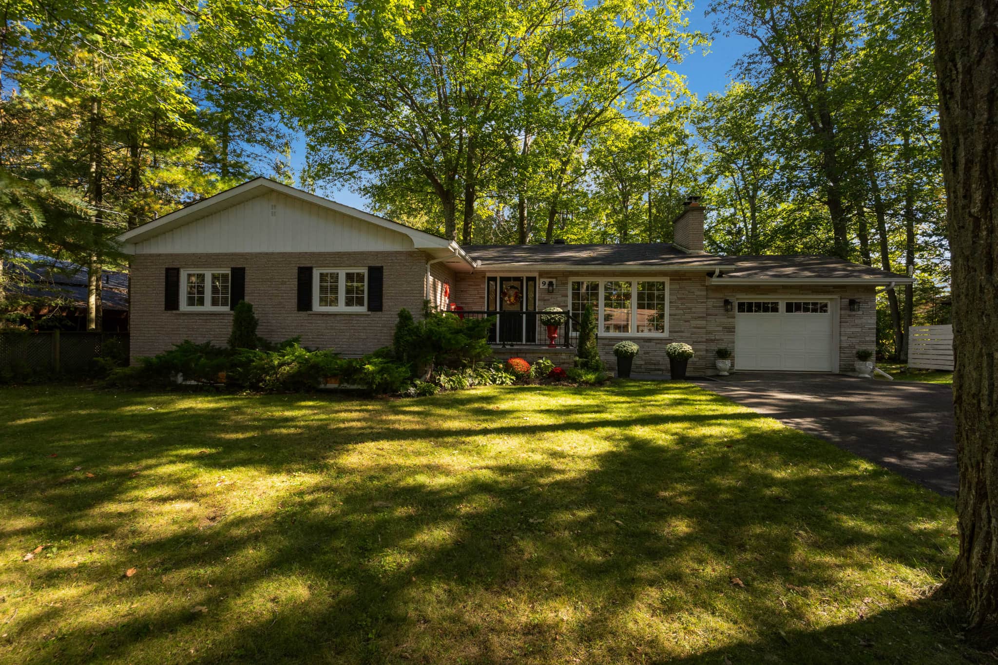 9 Cabell Road, Tiny, ON