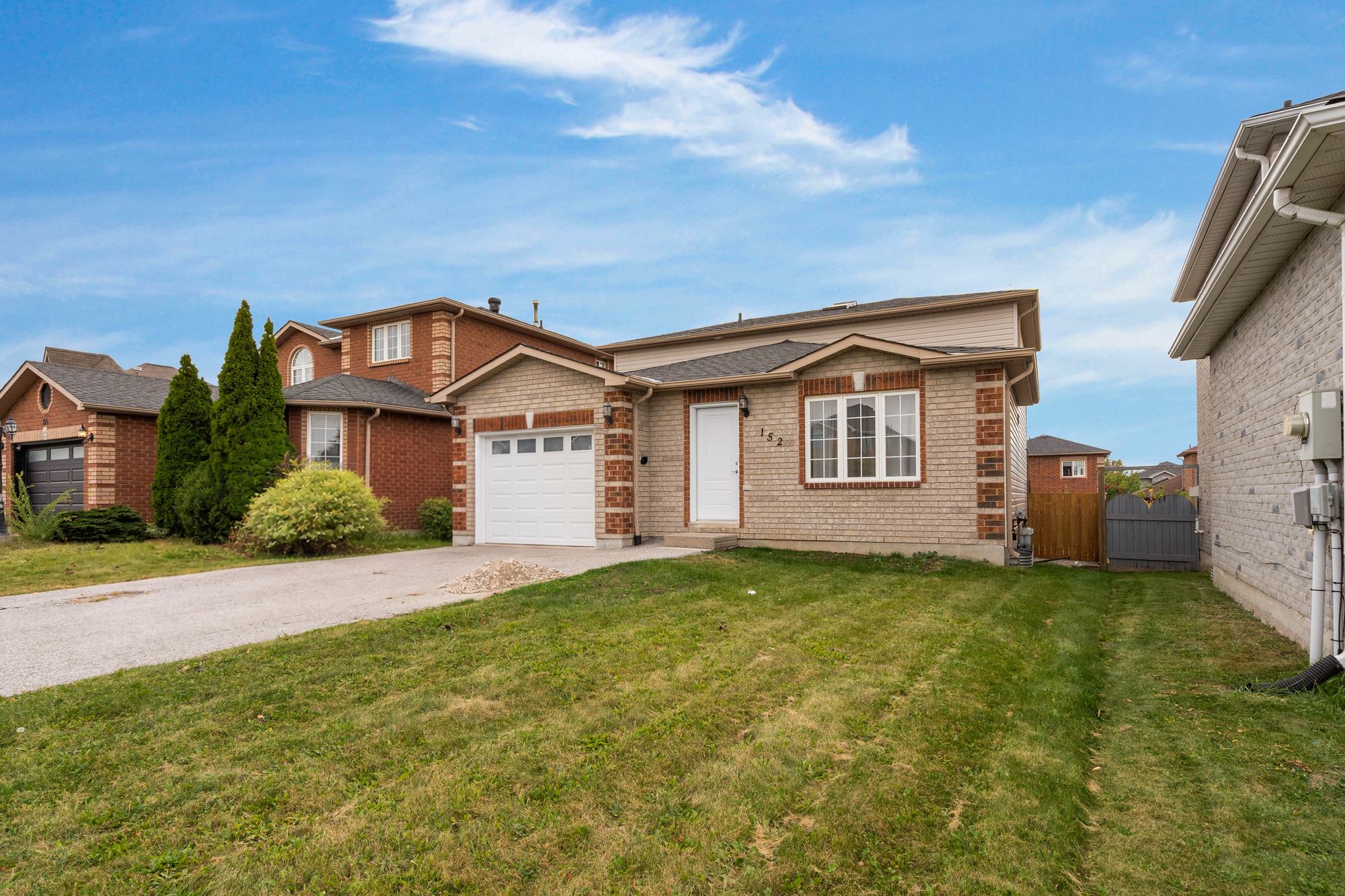 152 Madelaine Drive Upper Unit, Barrie, ON
