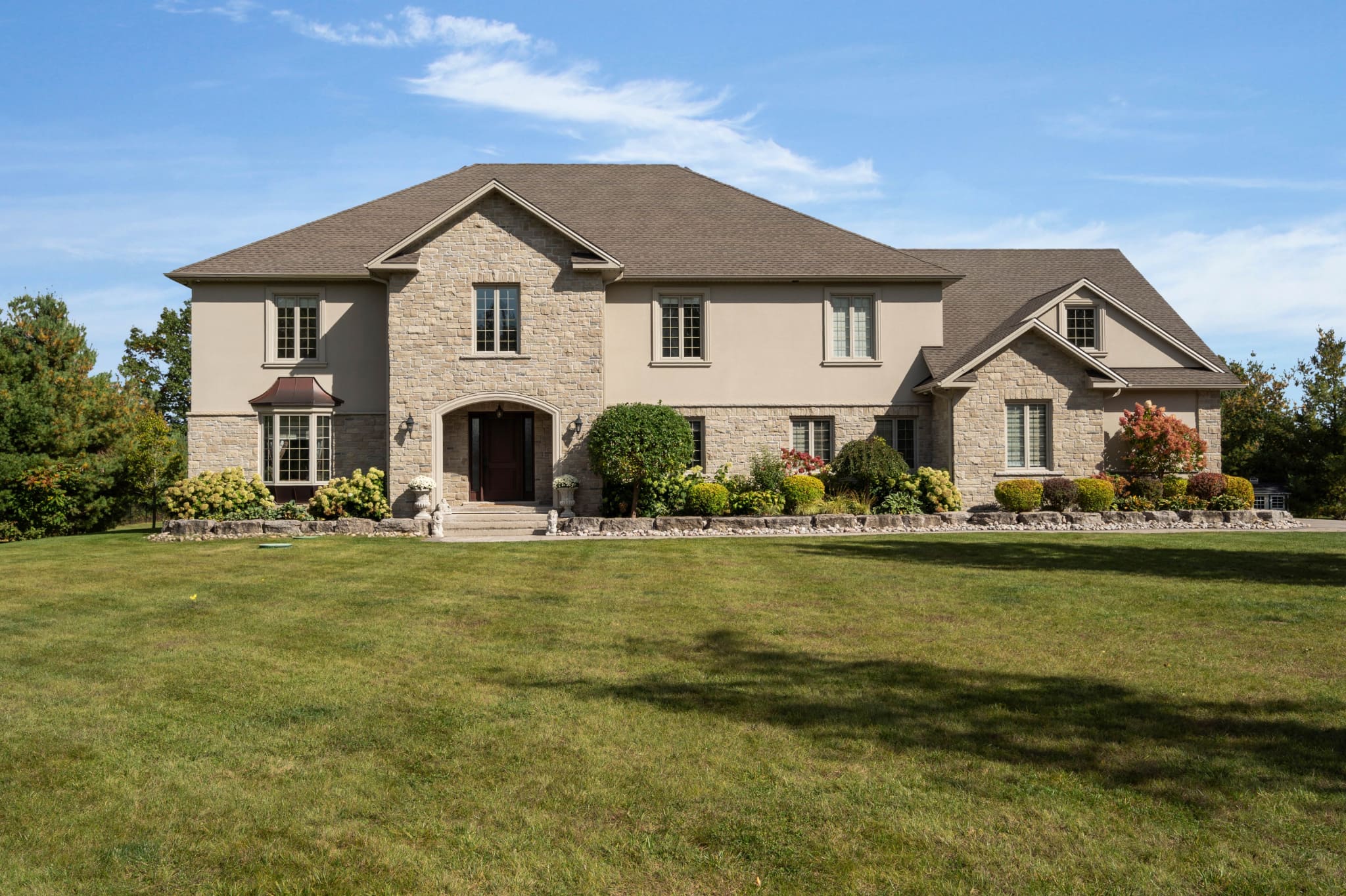 31 Loftus Road, Springwater, ON