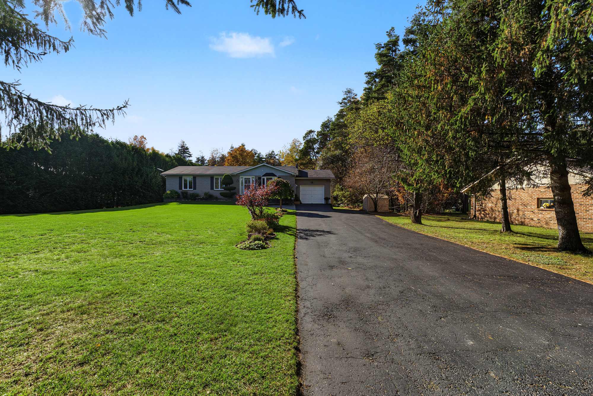 3346 McCarthy Drive, New Lowell, ON