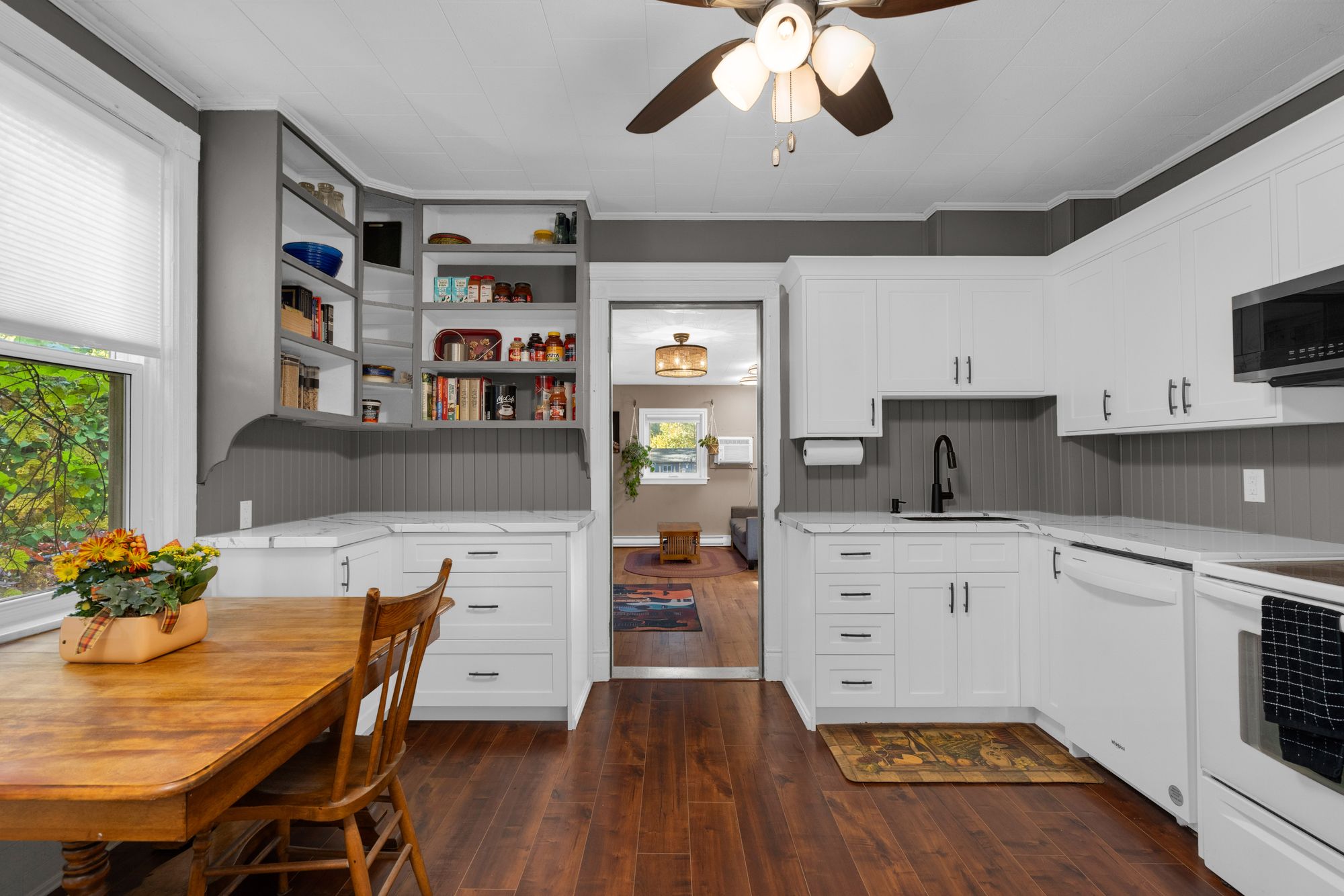 48 Brock Street, Barrie, ON